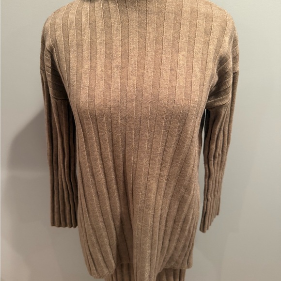 Mod Ref Ribbed Knit Wide Leg Set - Brown - Picture 2 of 7